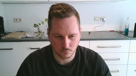 Snapshot of lucas1996_ chatting on 03-04-25, 03:26 Lucas online show from 03-04-25, 03:26