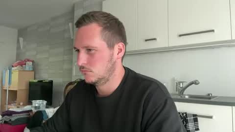 Snapshot of lucas1996_ chatting on 09-11-25, 03:34 Lucas online show from 09-11-25, 03:34