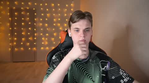 Lucas Gill online show from 01-13-25, 10:35