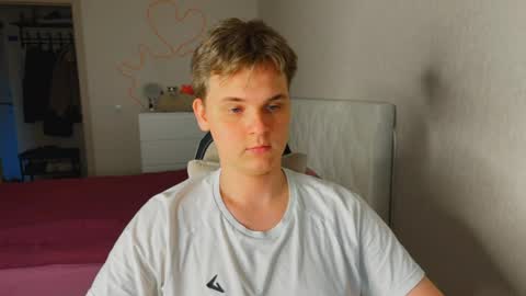 Snapshot of lucas_dany chatting on 03-28-26, 02:44 Lucas Gill online show from 03-28-26, 02:44