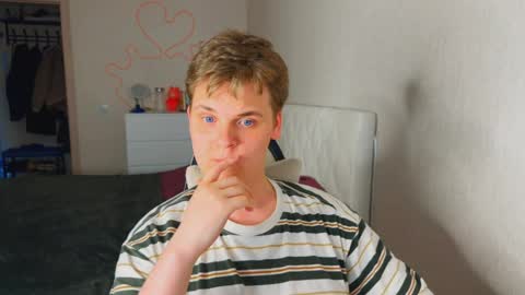 Snapshot of lucas_dany chatting on 04-03-26, 01:20 Lucas Gill online show from 04-03-26, 01:20