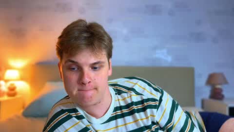 Snapshot of lucas_dany chatting on 04-11-26, 08:13 Lucas Gill online show from 04-11-26, 08:13