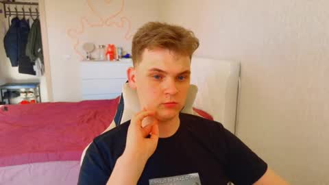 Snapshot of lucas_dany chatting on 05-06-26, 01:16 Lucas Gill online show from 05-06-26, 01:16