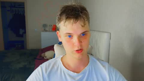 Snapshot of lucas_dany chatting on 05-20-26, 07:09 Lucas Gill online show from 05-20-26, 07:09