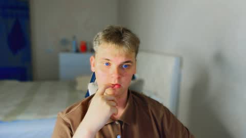 Snapshot of lucas_dany chatting on 06-29-26, 06:30 Lucas Gill online show from 06-29-26, 06:30