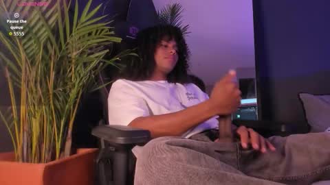   online show from 10-22-25, 02:17