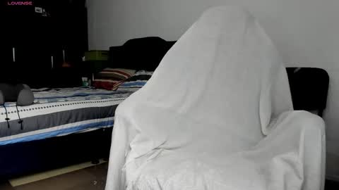 Snapshot of lucas_jewel chatting on 02-15-26, 05:09 lucas_jewel online show from 02-15-26, 05:09