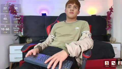 Snapshot of lucas_lovee chatting on 05-30-26, 05:21 Lucas lovee online show from 05-30-26, 05:21