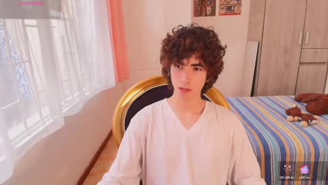 lucas_xo online show from 11-12-25, 04:29