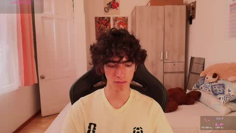 Snapshot of lucas_xo chatting on 04-25-26, 08:39 lucas_xo online show from 04-25-26, 08:39