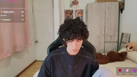 Snapshot of lucas_xo chatting on 04-28-26, 02:27 lucas_xo online show from 04-28-26, 02:27