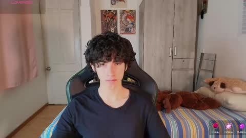 Snapshot of lucas_xo chatting on 04-30-26, 04:52 lucas_xo online show from 04-30-26, 04:52