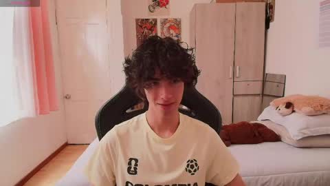 Snapshot of lucas_xo chatting on 05-24-26, 06:46 lucas_xo online show from 05-24-26, 06:46
