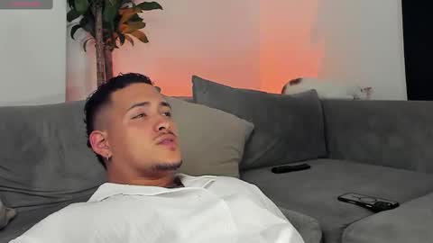 LUCA SANTOS online show from 03-11-25, 04:10