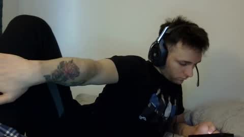 lucasbacon13 online show from 12-03-24, 09:23