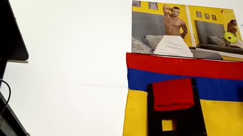 Snapshot of lucascastrohot chatting on 06-03-26, 03:17 Daniel online show from 06-03-26, 03:17