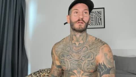 lucasexclusive online show from 04-11-26, 04:28