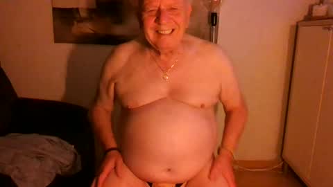 lucbottom031249 online show from 06-12-26, 01:59