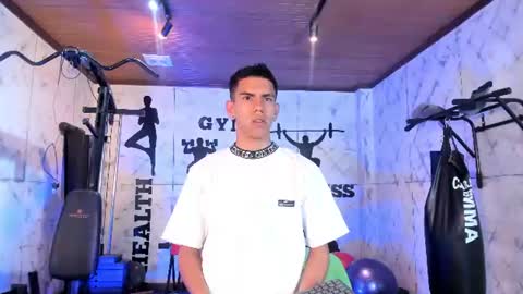Snapshot of lucca_moreti chatting on 06-16-26, 03:42 Lucca Moreti online show from 06-16-26, 03:42