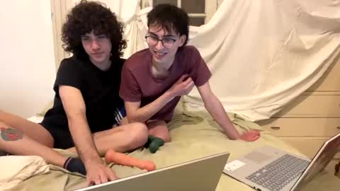 lucca online show from 09-26-25, 02:15