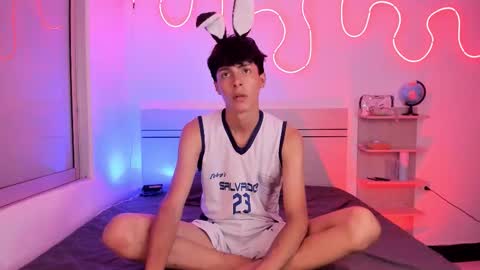 Luccas Ferreira online show from 10-29-25, 07:15