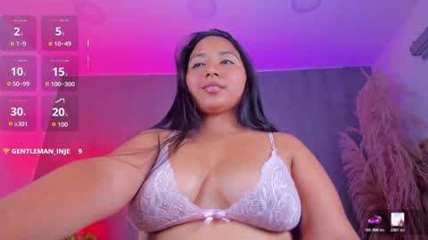 L U C C I A online show from 03-08-26, 02:37