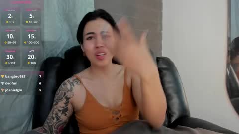 Snapshot of luccylee chatting on 05-27-26, 01:57 online show from 05-27-26, 01:57
