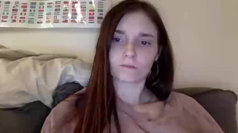 Snapshot of luci_layne chatting on 10-17-25, 06:32 Luci Layne online show from 10-17-25, 06:32