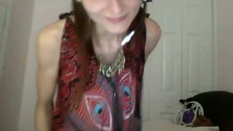 Snapshot of luci_layne chatting on 06-27-26, 04:01 Luci Layne online show from 06-27-26, 04:01