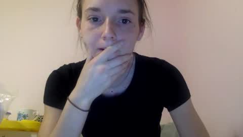 Snapshot of luci_layne chatting on 07-28-26, 11:17 Luci Layne online show from 07-28-26, 11:17