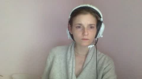 Snapshot of luci_layne chatting on 07-28-26, 04:39 Luci Layne online show from 07-28-26, 04:39