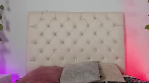 Snapshot of luci_ramirez chatting on 10-07-25, 01:08 Luciana Ramirez Sofia Collins online show from 10-07-25, 01:08