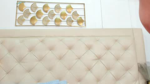 lucia_lorenz online show from 04-20-26, 11:24