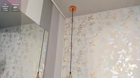 L U C I A online show from 11-08-25, 01:11