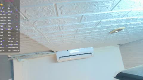 L U C I A online show from 03-29-26, 01:00