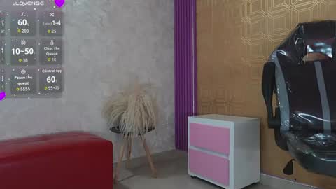 Snapshot of lucia_oregon chatting on 07-19-26, 01:15 L U C I A online show from 07-19-26, 01:15