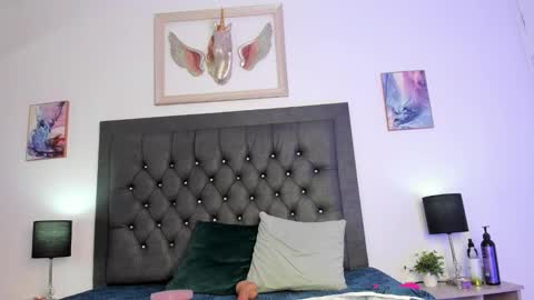 Lucia online show from 11-13-25, 04:11