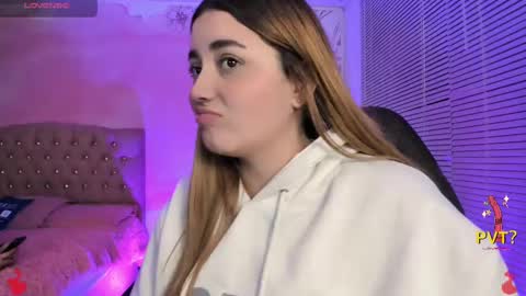 lucia star  online show from 02-18-25, 02:38