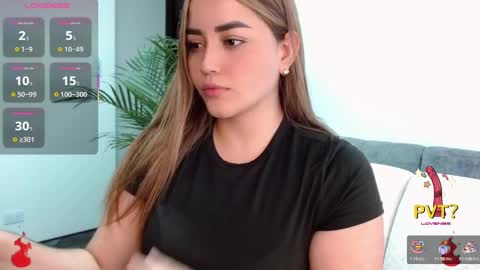 lucia star  online show from 10-17-25, 08:55