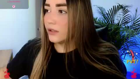 Snapshot of lucia_star_ chatting on 06-11-26, 02:26 lucia star online show from 06-11-26, 02:26