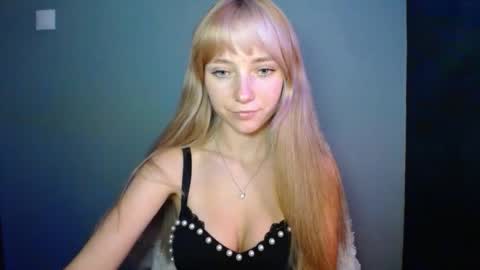 Lucy online show from 09-28-25, 06:24