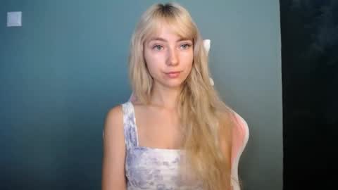 Lucy online show from 06-06-26, 07:02