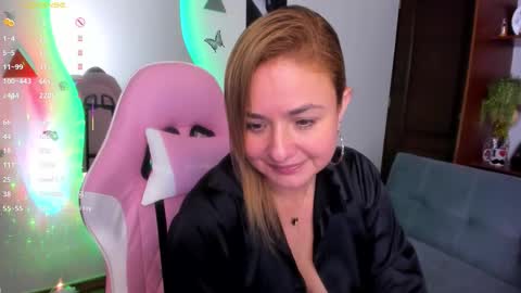 Snapshot of luciamature_ chatting on 02-03-26, 02:53 Lucia online show from 02-03-26, 02:53