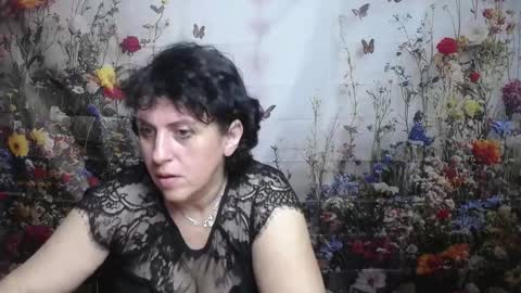 Snapshot of luciami chatting on 09-23-25, 06:16 LuciaMi online show from 09-23-25, 06:16
