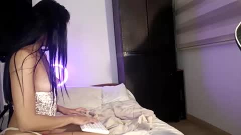 luciamoretti1 online show from 10-26-25, 04:40