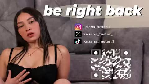 Snapshot of luciana_fuster18 chatting on 06-15-26, 01:19 Luciana online show from 06-15-26, 01:19