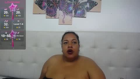 Snapshot of luciana_milf1 chatting on 01-07-25, 05:09 Luciana online show from 01-07-25, 05:09