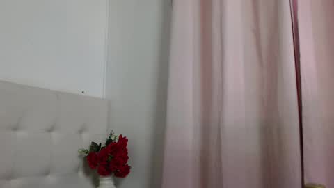 Snapshot of luciana_milf1 chatting on 03-08-25, 02:19 Luciana online show from 03-08-25, 02:19