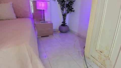 luciana portec  online show from 01-07-26, 06:43