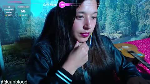 Snapshot of lucianahalen chatting on 12-15-25, 11:53 Lucy online show from 12-15-25, 11:53